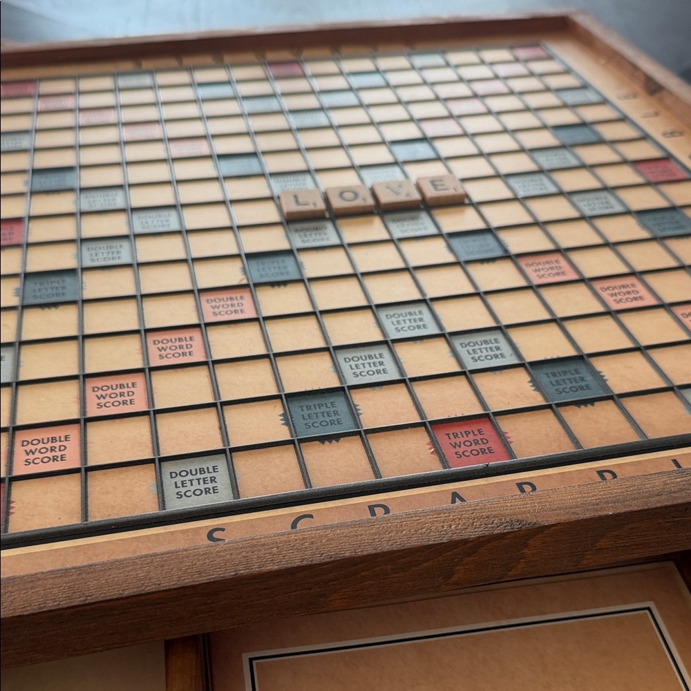 Vintage Edition Scrabble Game - Picture 8 of 8